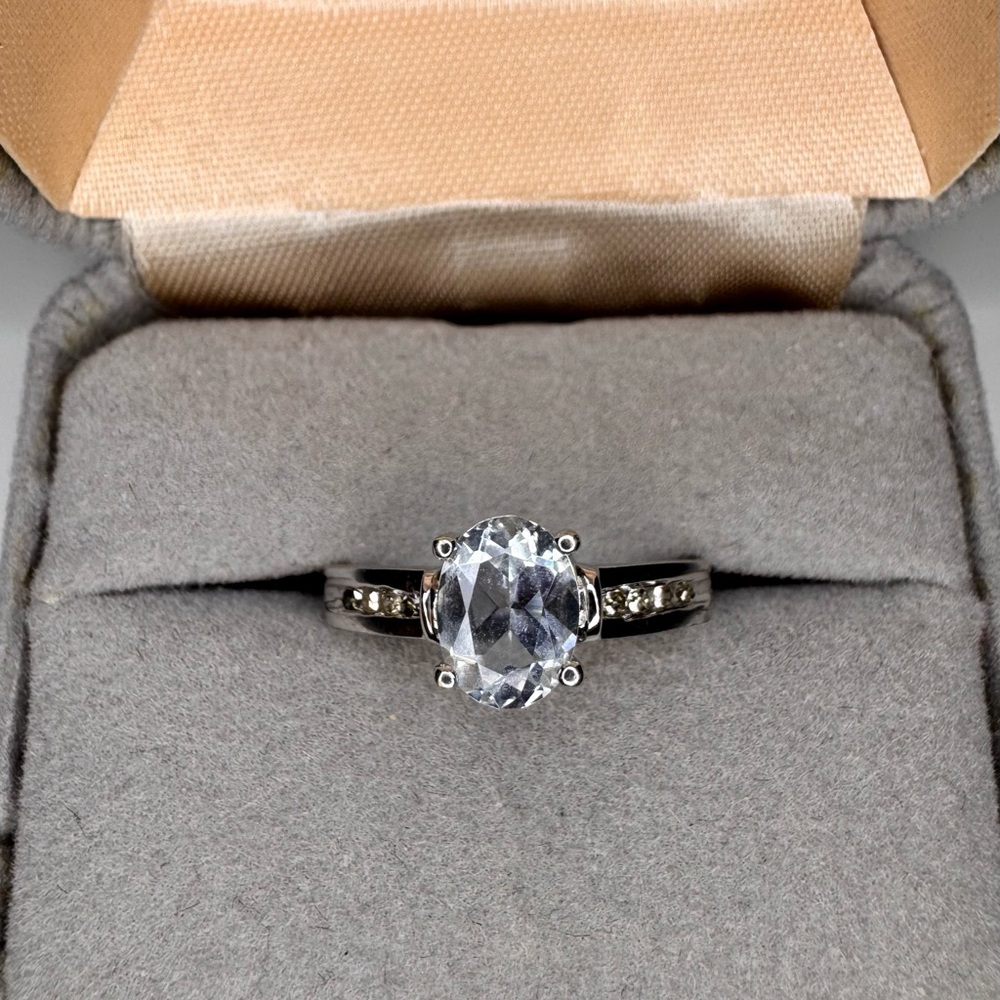 10K Solid White Gold Ring w/ Aquamarine & Diamonds size 7 2.7g